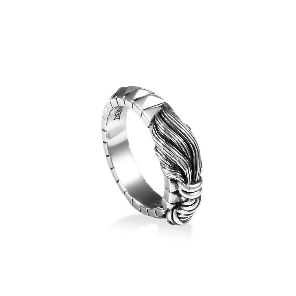 Gallantry Ring - Deific