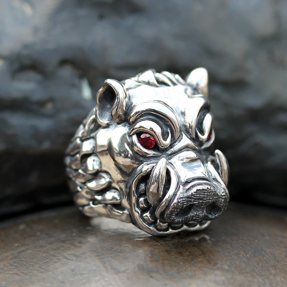 Demolisher Hog Gem Ring - Deific