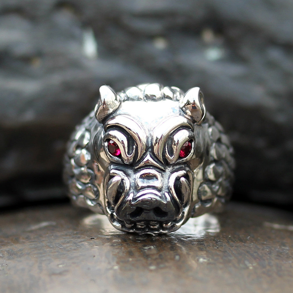 Demolisher Hog Gem SM Ring - Deific