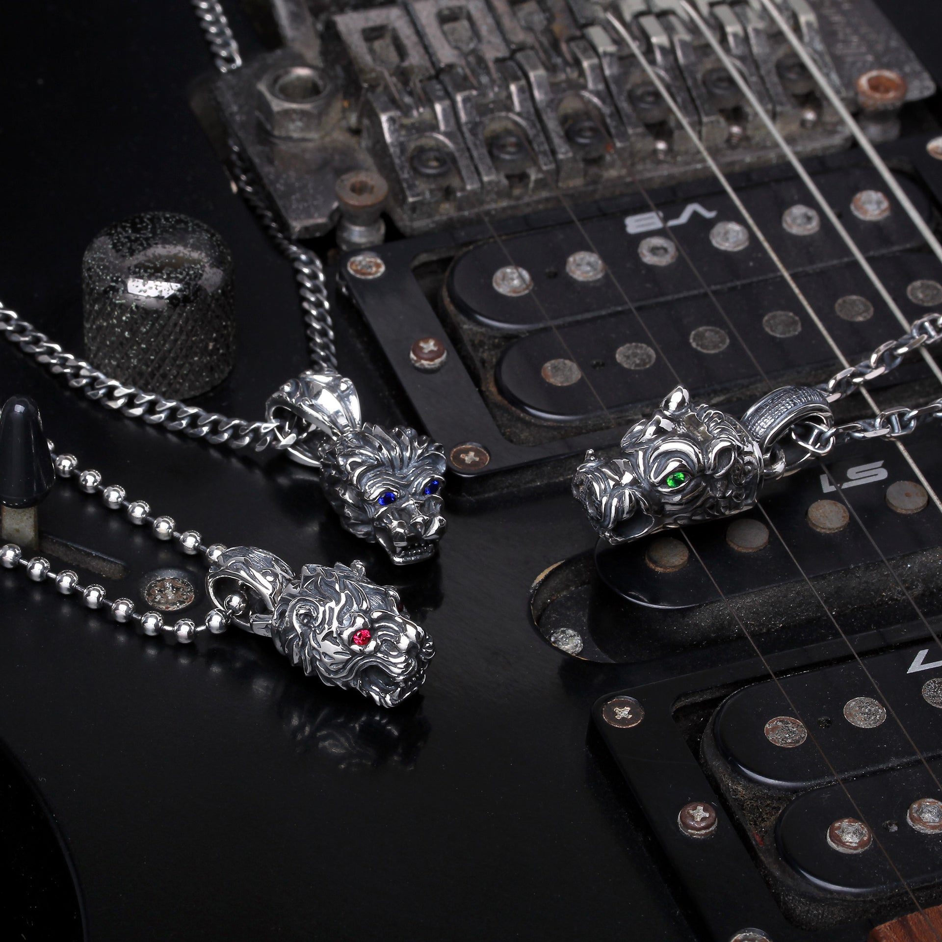 Demolisher Hog Brawler SM Pendant - Deific